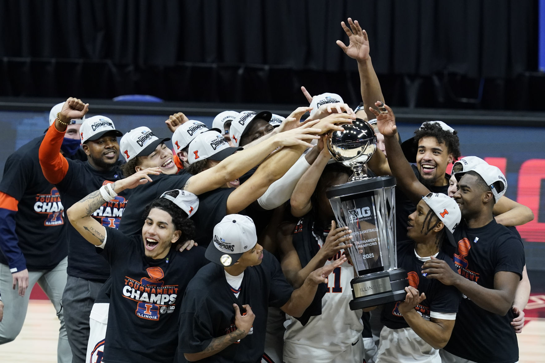 B10 Ohio St. Illinois Basketball